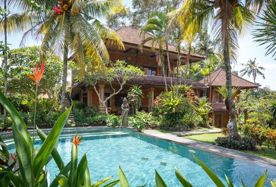 Hotel White House à Ubud Extérieur photo