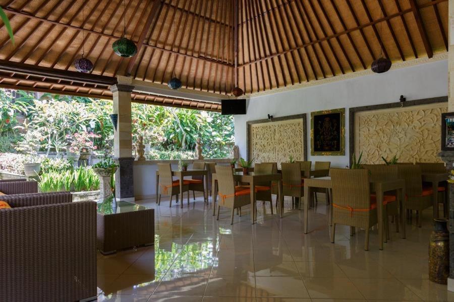 Hotel White House à Ubud Extérieur photo